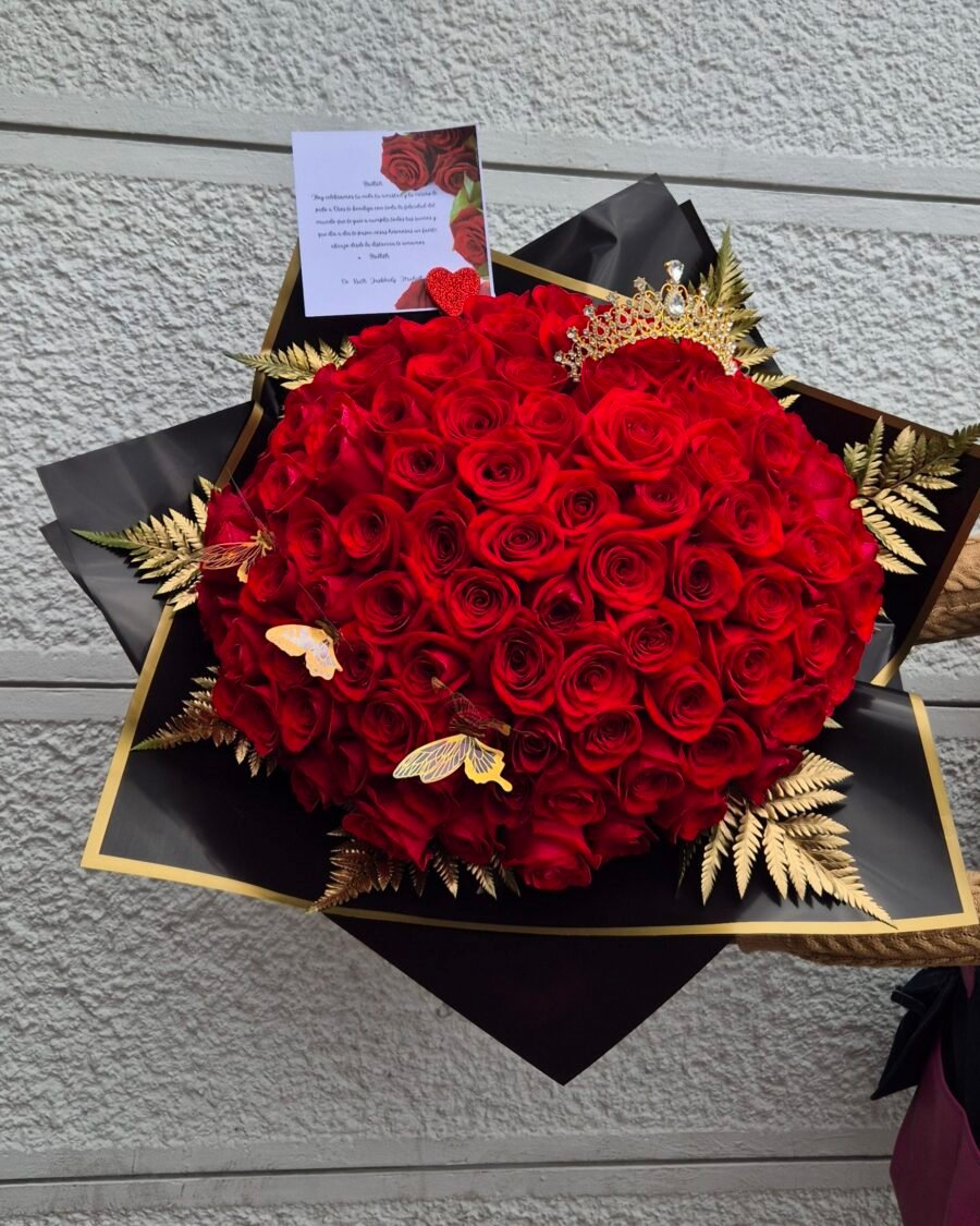 Bouquet buchon 100 Rosas 🌹 dorado