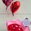 2026/09/1001466630-scaled.jpg Bouquet 75 rosas rojas y rosadas 3 globos en helio 18"